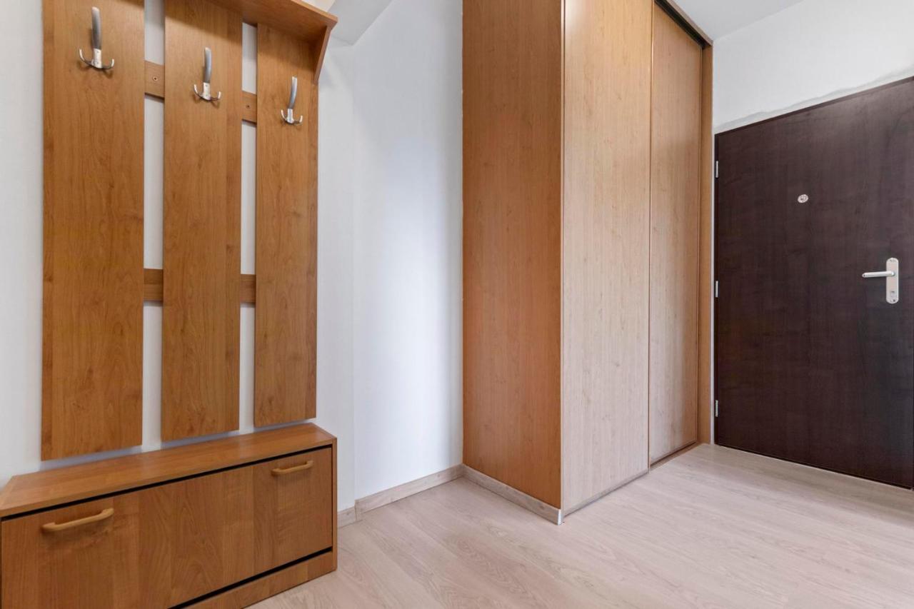 Apartment 20 Minutes From City Center W Netflix, Coffee Or Tea & Parking ブラチスラヴァ エクステリア 写真